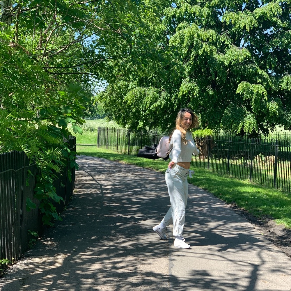 Meet your Posher, Samantha